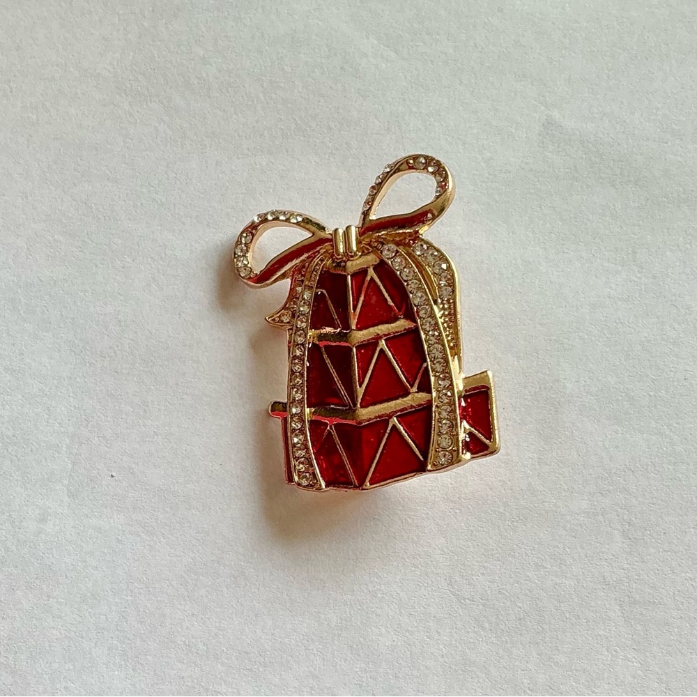 (3 for 20.00) New Elegant Gold and Red with Sparkle Gift Box Brooch
